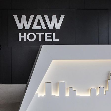 Waw Hotel Airport Okecie Warsaw Ngoại thất bức ảnh