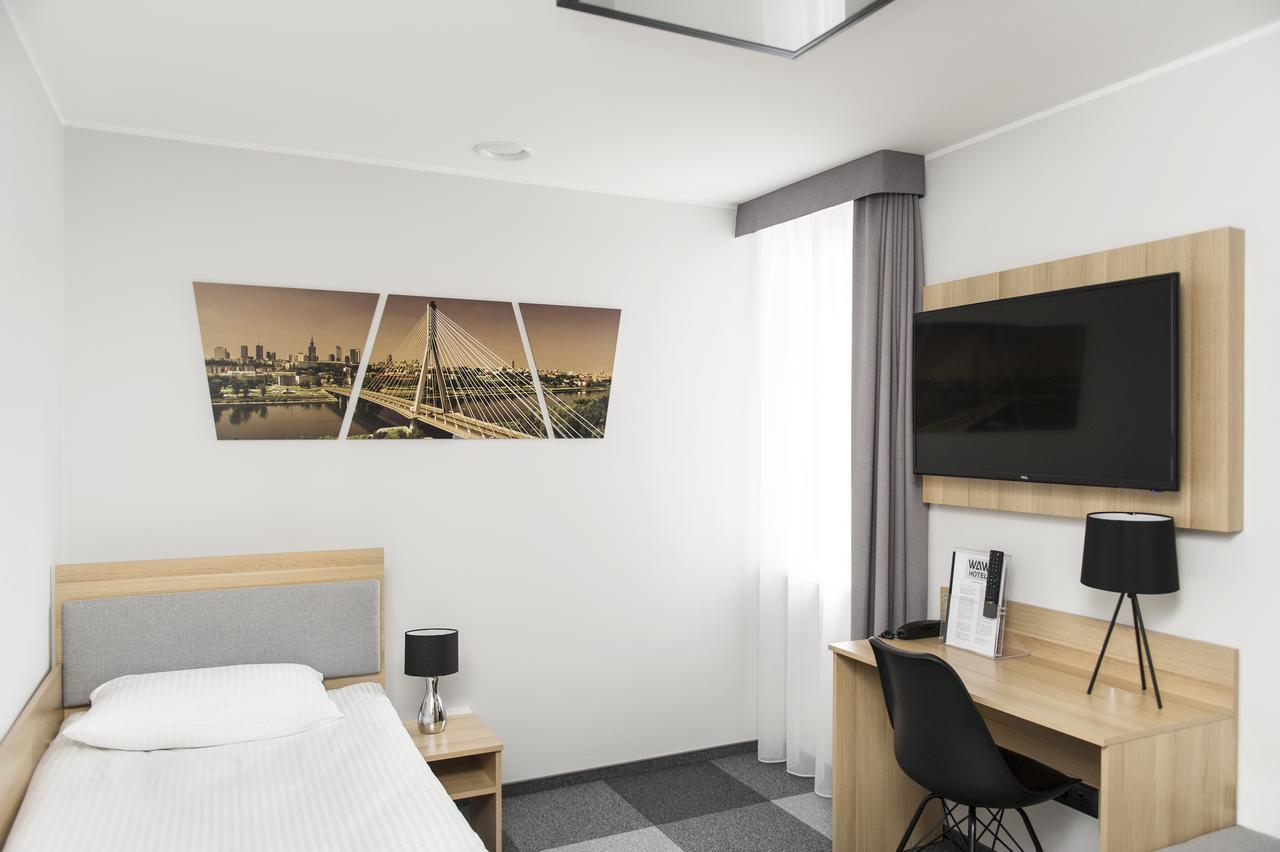 Waw Hotel Airport Okecie Warsaw Ngoại thất bức ảnh