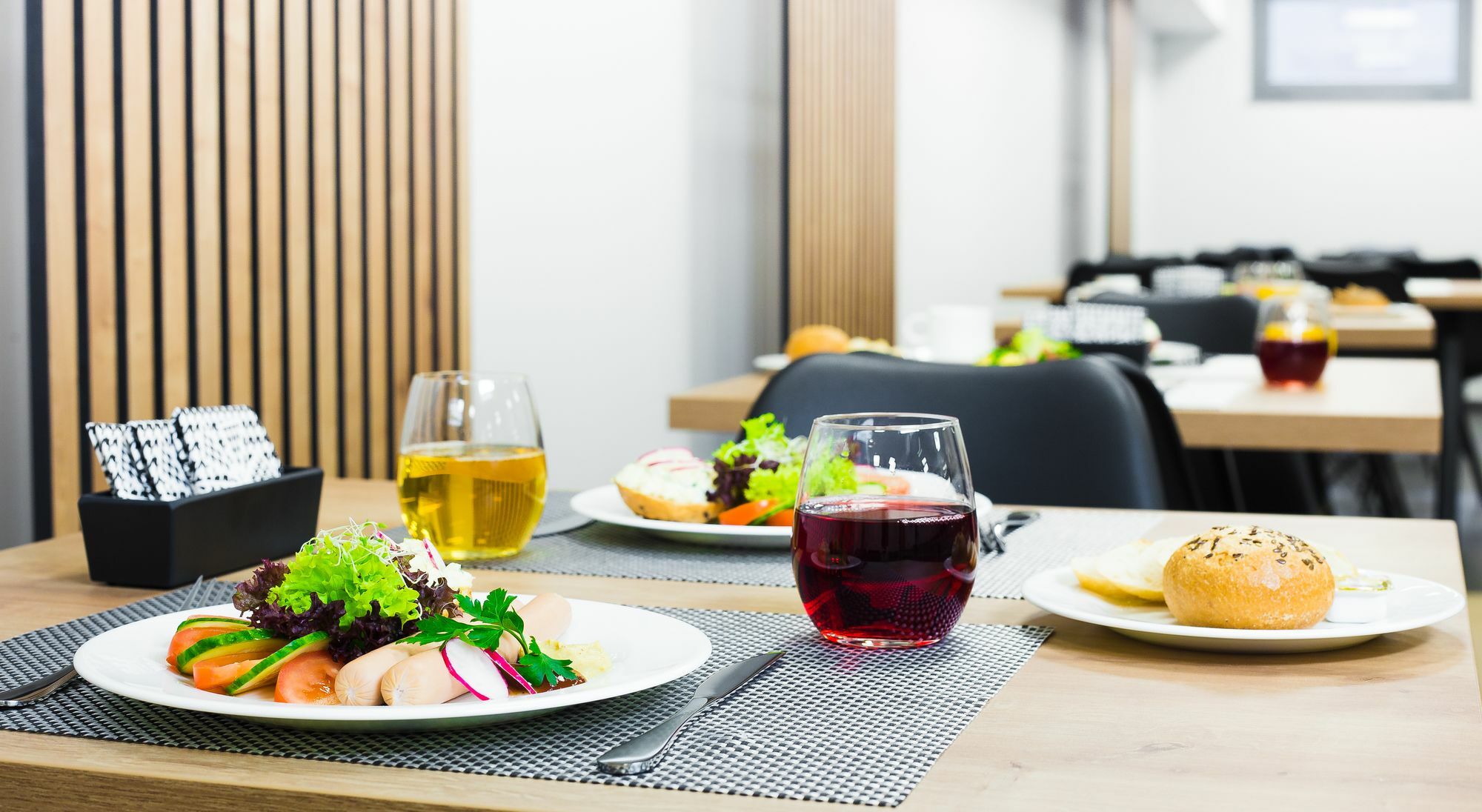 Waw Hotel Airport Okecie Warsaw Ngoại thất bức ảnh